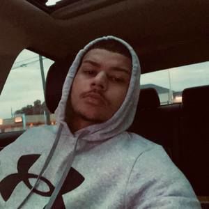 Meet your Posher, Devonte